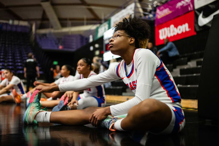 Benson Grants Pass 6A Oregon girls basketball quarterfinal 2024 Naji Saker -3